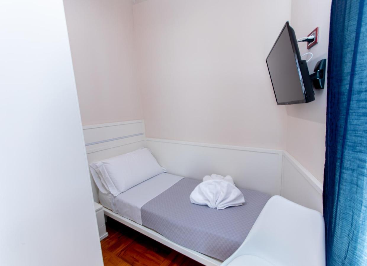 Emma 12 Hotell Rom Exteriör bild